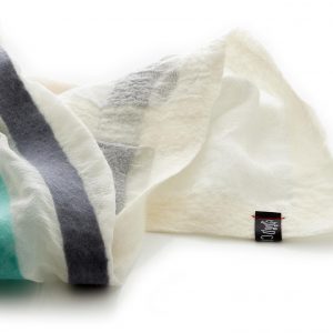 "SIMPLE" Chiffon scarf with linen edges in lagoon green - Image 5