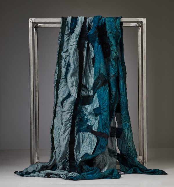 "NUANCES" Silk Shawl in Petrol