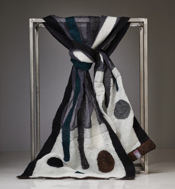 "SIMPLE" Chiffon scarf with linen edges No 9
